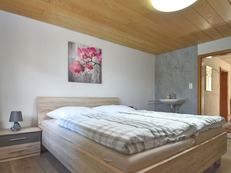 Cozy Holiday Home In Schiefweg With Garden