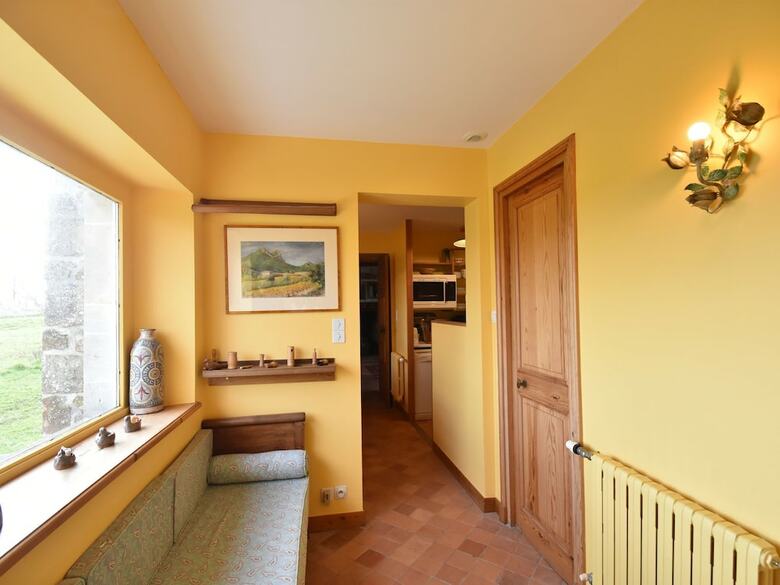 Beautiful Holiday Home With Courtyard In Appeville