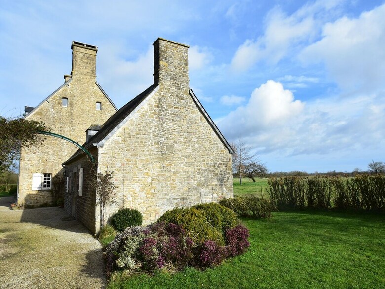 Beautiful Holiday Home With Courtyard In Appeville
