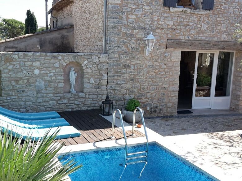 Luxurious Villa In Aix-en-provence With Jacuzzi