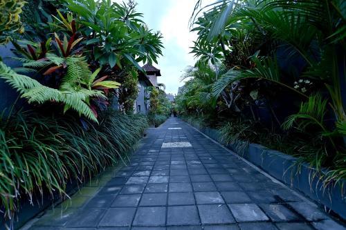 Hostal La House