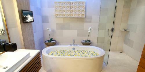 Maca Villas And Spa