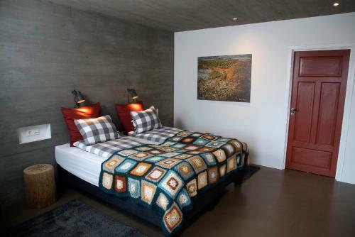 Hostal Hrifunes Guesthouse