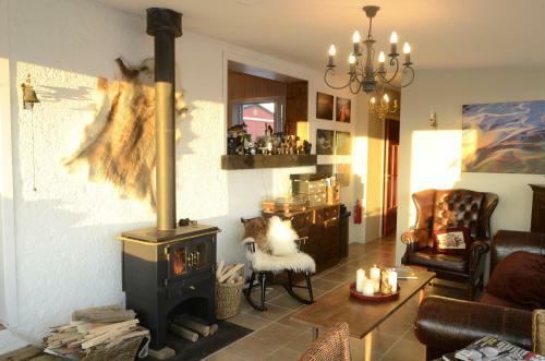 Hostal Hrifunes Guesthouse