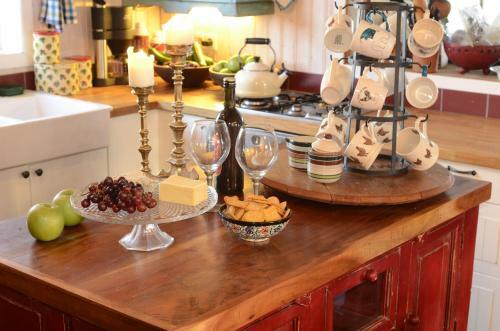 Hostal Hrifunes Guesthouse