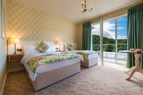 Woodenbridge Hotel & Lodge