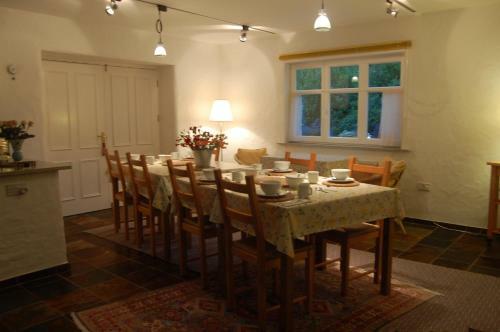 Beaufort Lodge B&B & Cottage