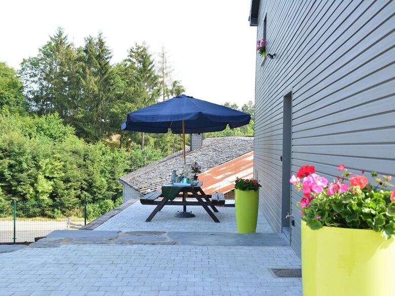 Cozy Holiday Home In Houffaliz With Garden