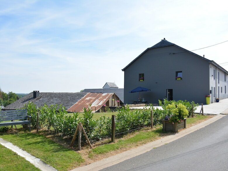 Cozy Holiday Home In Houffaliz With Garden