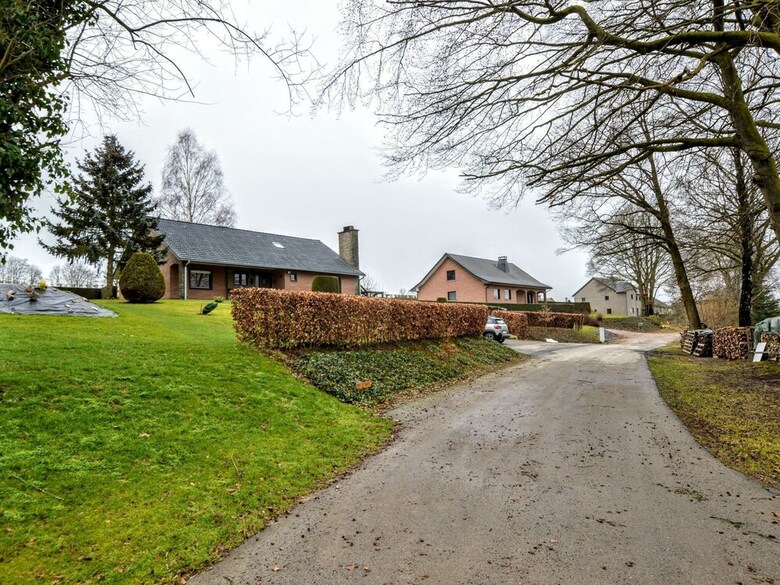 Apartamentos Spacious And Well Cared-for Accommodation With Garden, Right In The Ardens