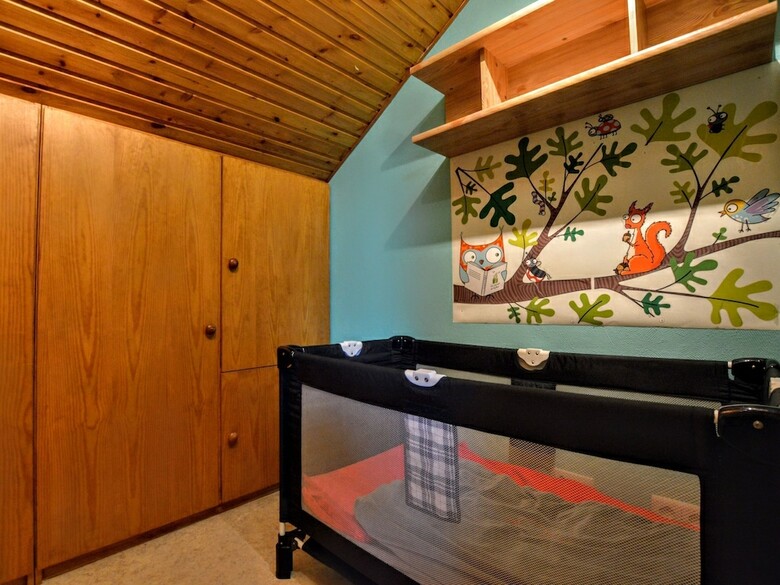 Apartamentos Spacious And Well Cared-for Accommodation With Garden, Right In The Ardens