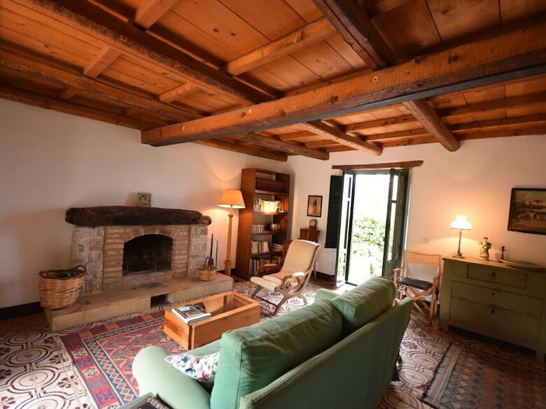 Cozy Holiday Home In Collesano With Pool