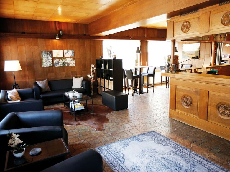 Beautiful Apartment In Bollendorf With Sauna