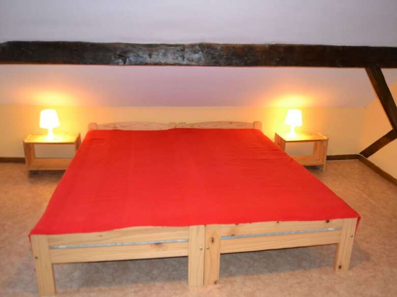 Well Kept Gite, Short Distance From The River And Forest