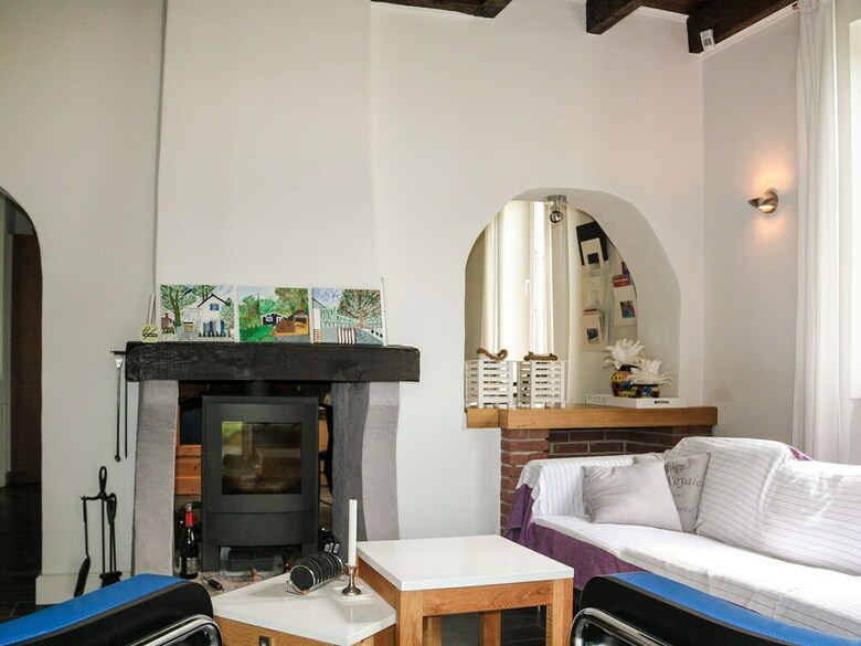 Quaint Holiday Home With Private Garden, Terrace, Barbecue