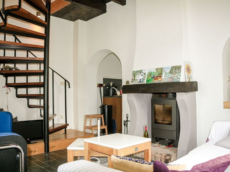 Quaint Holiday Home With Private Garden, Terrace, Barbecue
