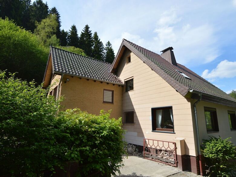 Cozy Holiday Home In Hellenthal Eifel With Garden