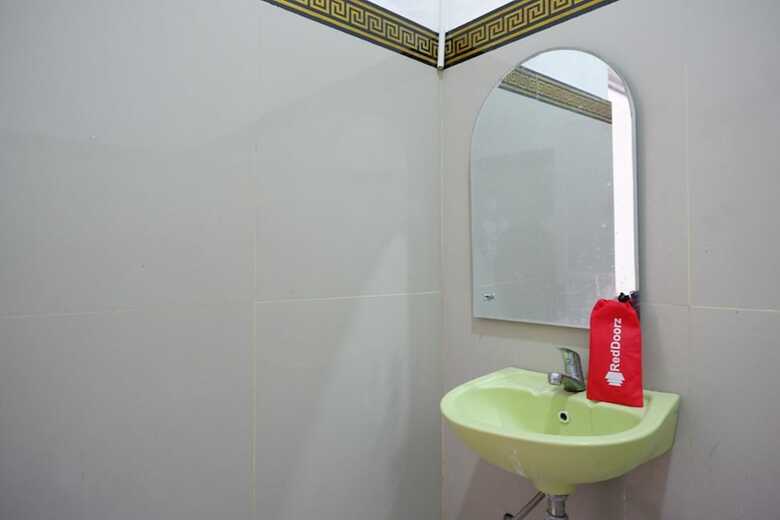 Hotel Reddoorz Near Bolu Toraja