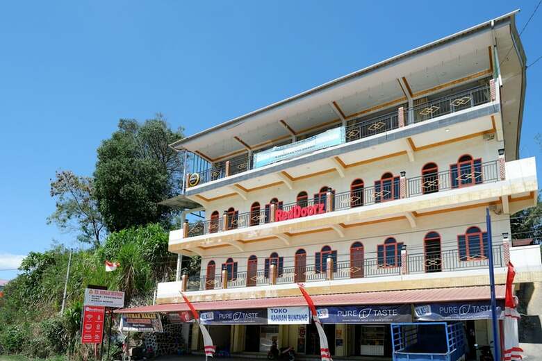 Hotel Reddoorz Near Bolu Toraja