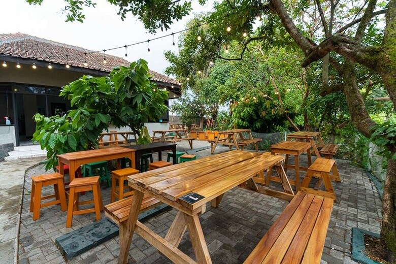 Hotel Reddoorz Hostel @ Dago 2