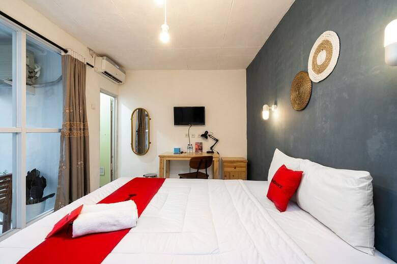 Hotel Reddoorz Near Exit Toll Tanah Baru Bogor