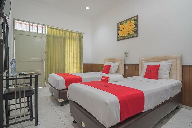 Hotel Reddoorz @ Jalan R.e. Martadinata Sukabumi