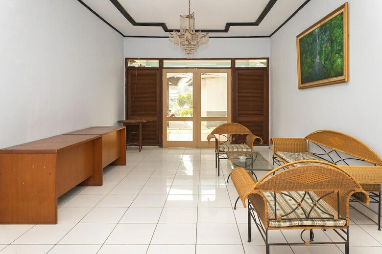 Reddoorz @ Hotel Damanaka Pangalengan