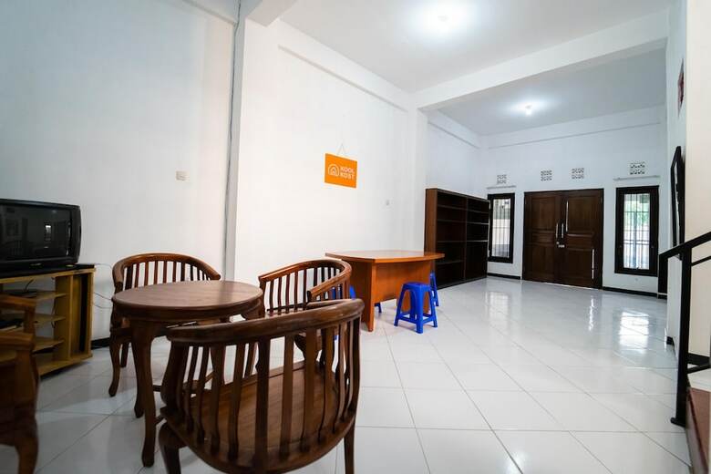 Hotel Koolkost Syariah Near Mrt Lebak Bulus Station