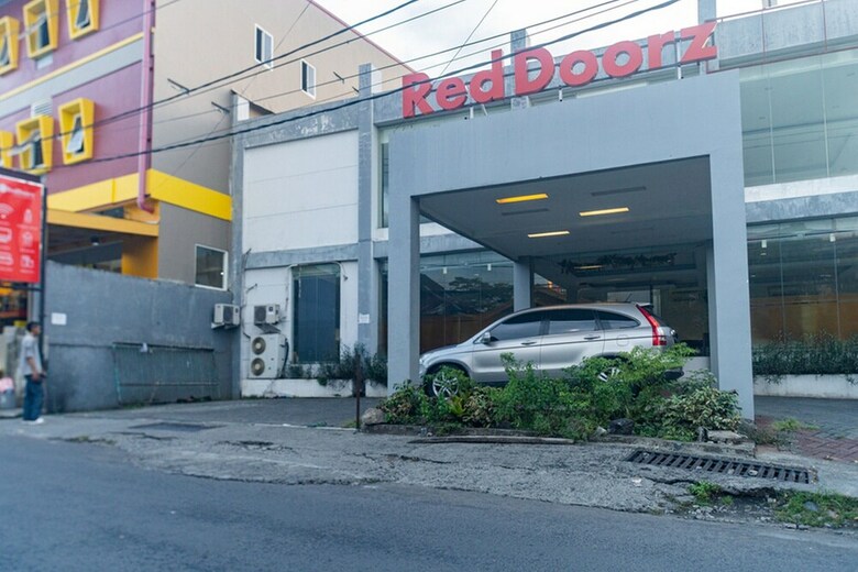 Hotel Reddoorz Near Bahu Mall Manado