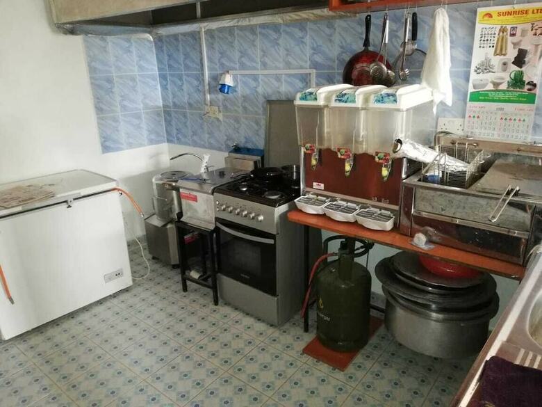 Hostal Guest House Hotel Chrisna