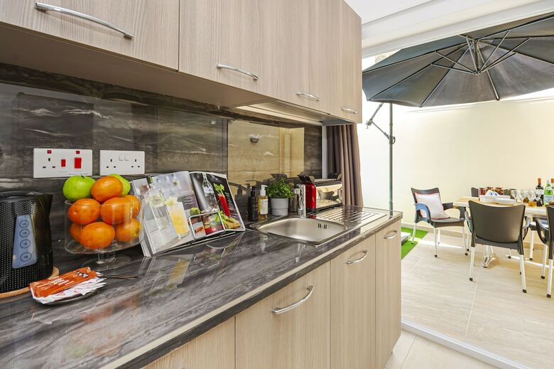 Apartamentos Summer Breeze Maisonette With Terrace