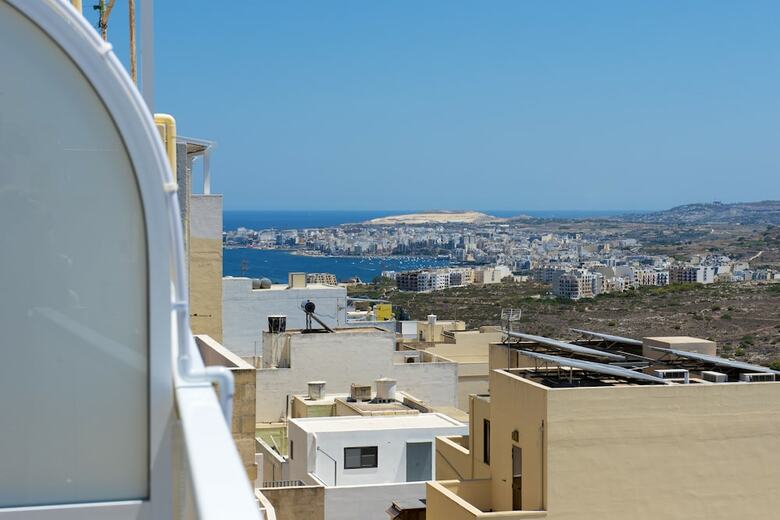 Summer Breeze Superior Apartment With Terrace