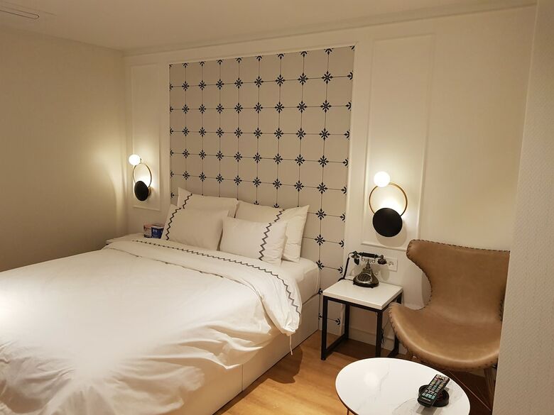 Mari Hotel