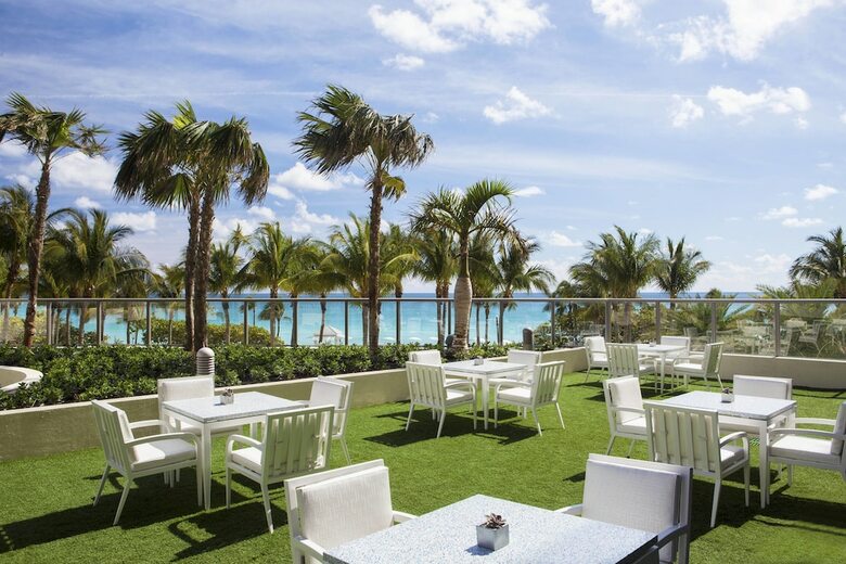 Hotel The St. Regis Bal Harbour Resort