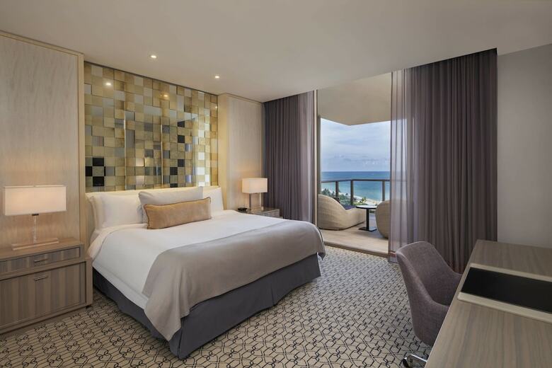 Hotel The St. Regis Bal Harbour Resort