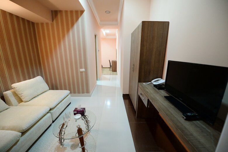 Deluxe Hotel Yerevan
