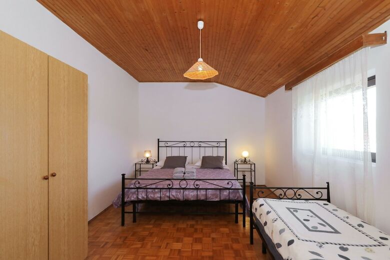 Apartments Saphron Beach