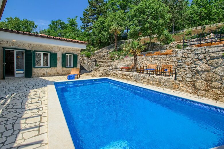 House Villa Kiry
