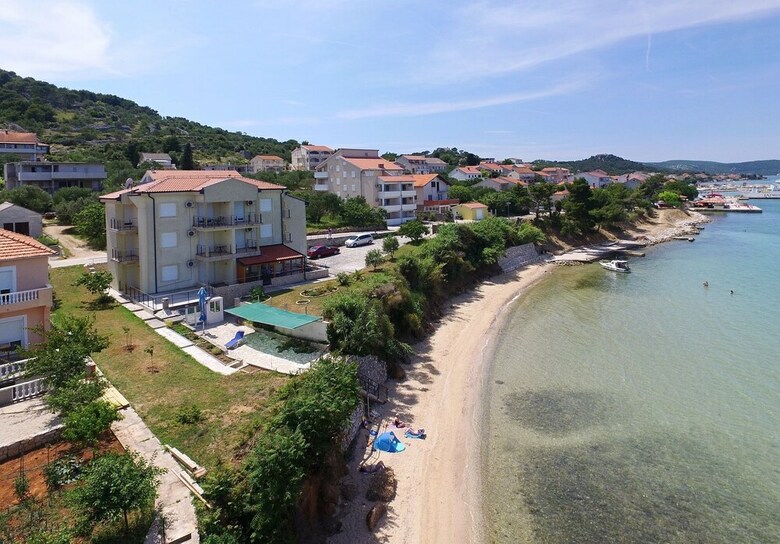 Apartments Vista