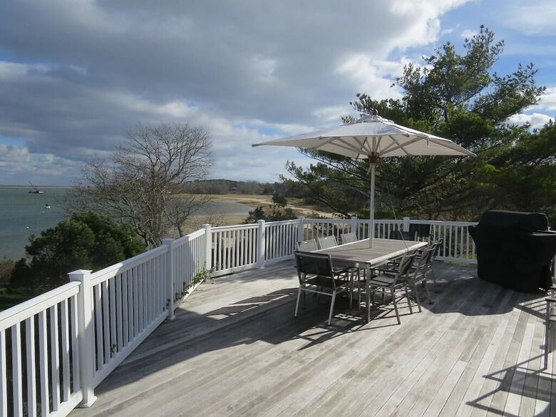 340 Whidah Road - Five Bedroom House