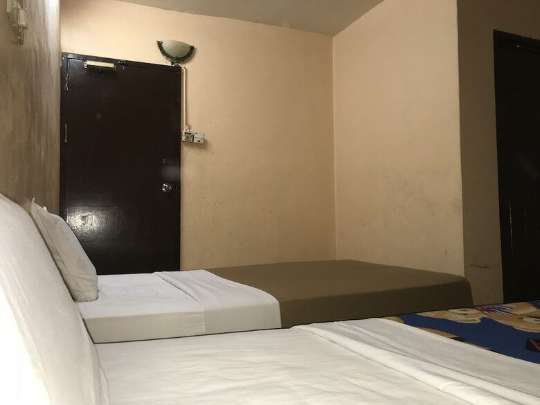 Spot On 89927 Villa Hotel