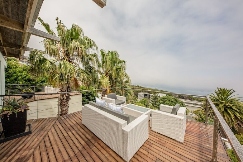 Apartamentos Lobster Villa