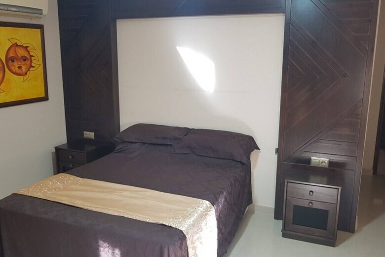 Large Luxurious Villa Urb La Escuera Private Pool