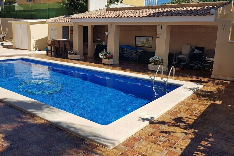 Large Luxurious Villa Urb La Escuera Private Pool