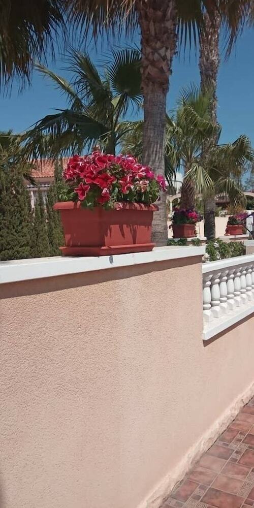 Large Luxurious Villa Urb La Escuera Private Pool
