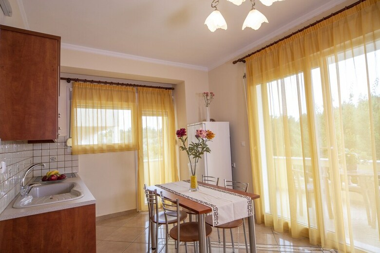 Apartamentos Beach Flat With Garden, Jacuzzi, Bbq