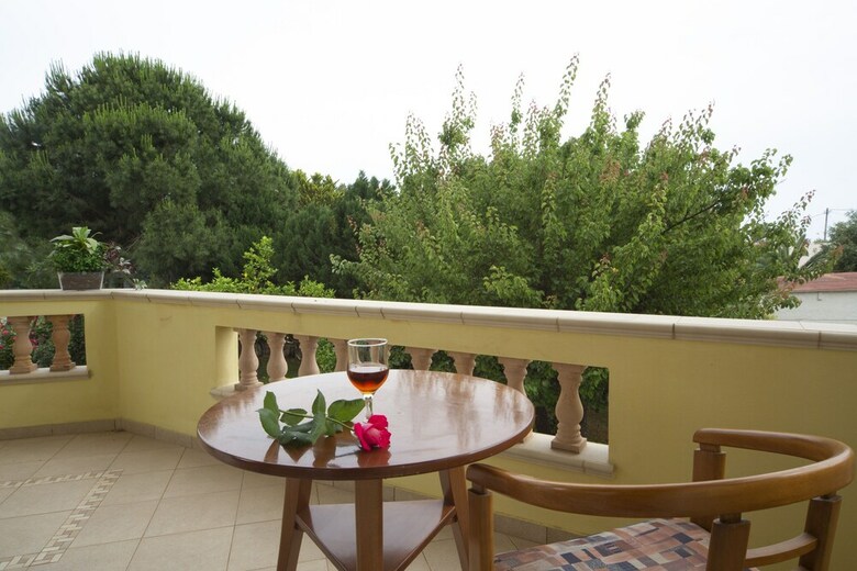 Apartamentos Beach Flat With Garden, Jacuzzi, Bbq