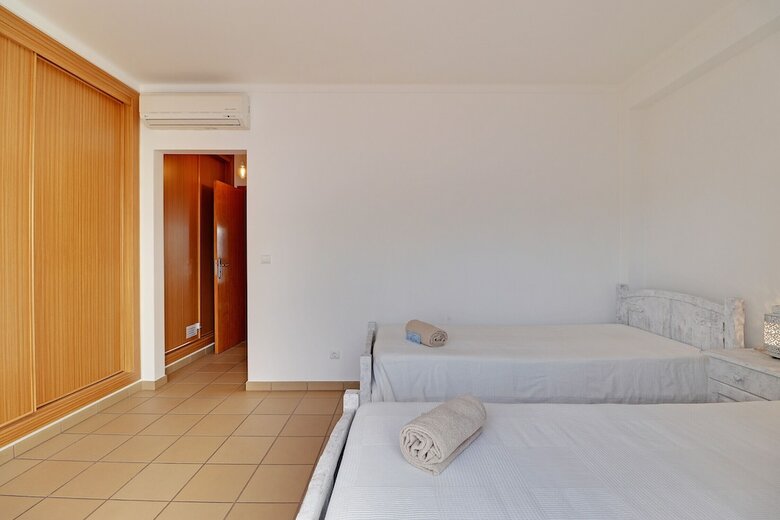 Disinfected Apartment - Monte Gordo Downtown By Homing ?