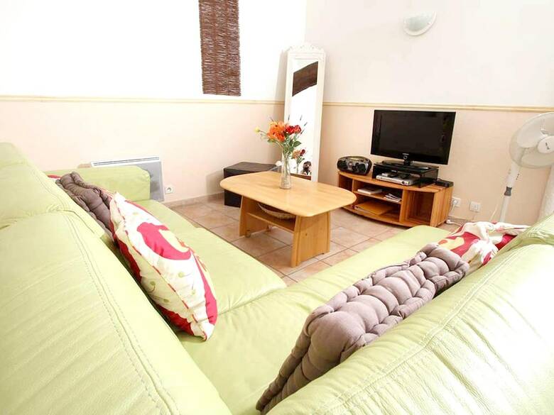 Apartamento Studio In Suze-la-rousse, With Shared Pool, Enclosed Garden And Wifi