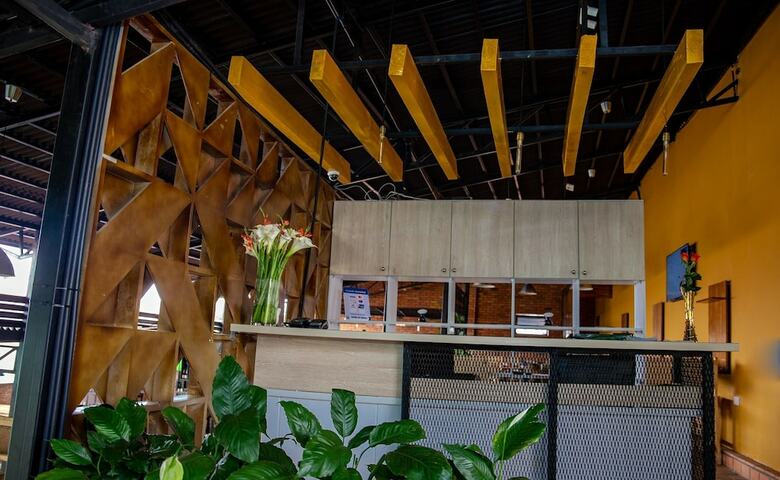 Hotel La Villa Cafe & Suites